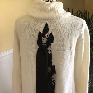 Bulky Knit 🧶 Sweater With Back Bow Detail